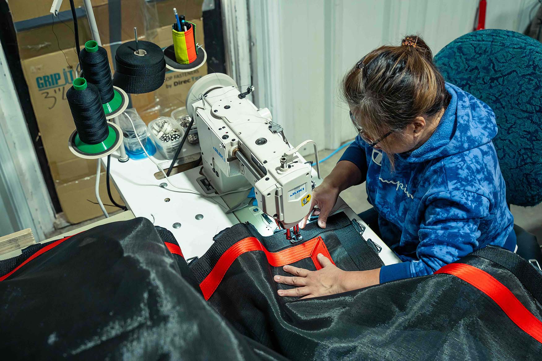 Sewing a trampoline jump surface